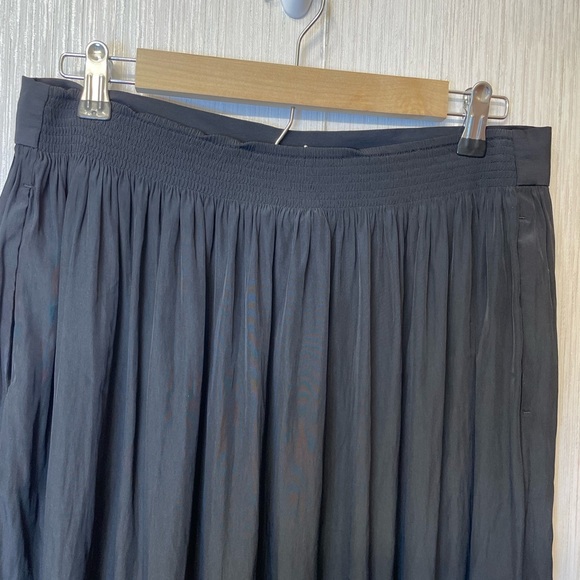 J. Jill Black Button-Front Midi Skirt - Picture 3 of 8